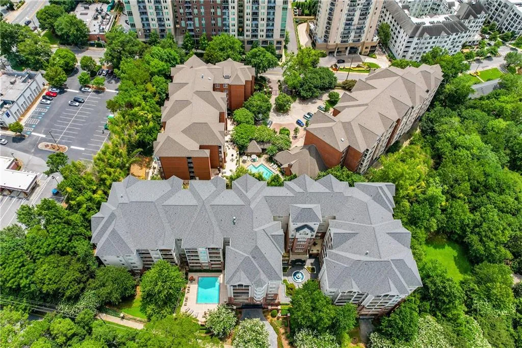 50 Biscayne Drive Nw Unit 5107, Atlanta, Georgia 30309, 2 Bedrooms Bedrooms, ,2 BathroomsBathrooms,Residential,For Sale,50 Biscayne Drive Nw Unit 5107,7602951
