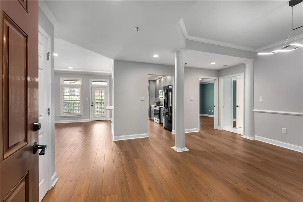 50 Biscayne Drive Nw Unit 5107, Atlanta, Georgia 30309, 2 Bedrooms Bedrooms, ,2 BathroomsBathrooms,Residential,For Sale,50 Biscayne Drive Nw Unit 5107,7602951