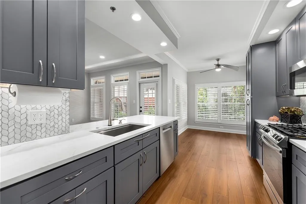 50 Biscayne Drive Nw Unit 5107, Atlanta, Georgia 30309, 2 Bedrooms Bedrooms, ,2 BathroomsBathrooms,Residential,For Sale,50 Biscayne Drive Nw Unit 5107,7602951