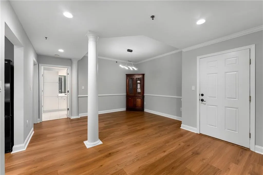 50 Biscayne Drive Nw Unit 5107, Atlanta, Georgia 30309, 2 Bedrooms Bedrooms, ,2 BathroomsBathrooms,Residential,For Sale,50 Biscayne Drive Nw Unit 5107,7602951