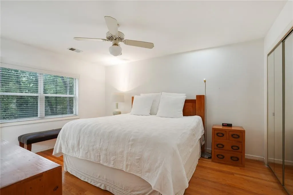 330 Thornwood Drive, Atlanta, Georgia 30328, 4 Bedrooms Bedrooms, ,2 BathroomsBathrooms,Residential,Sold,330 Thornwood Drive,7466813