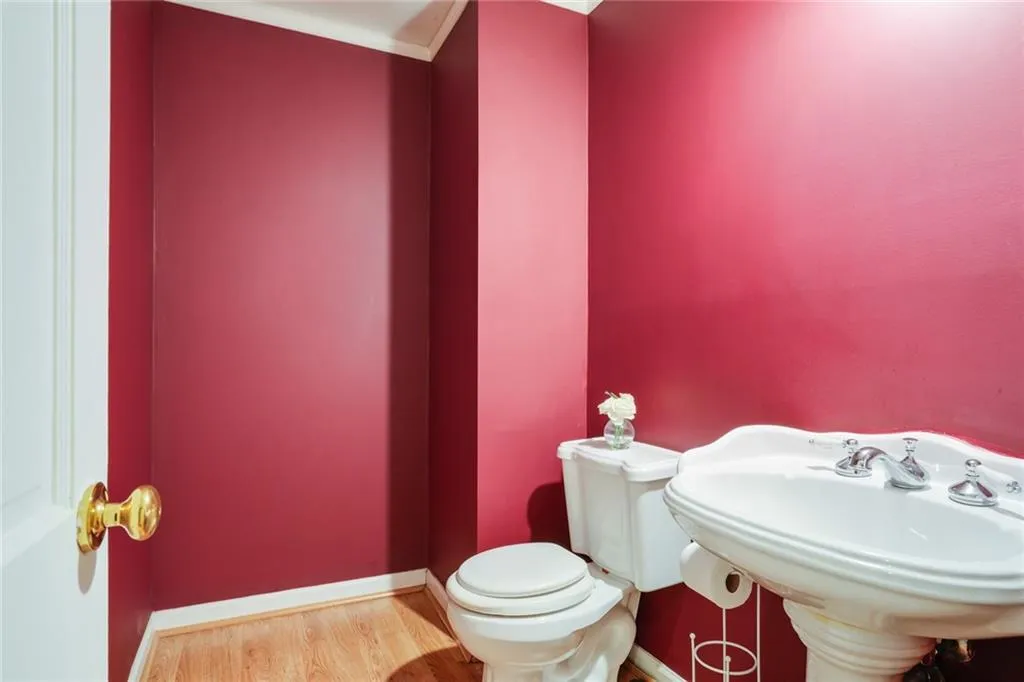 330 Thornwood Drive, Atlanta, Georgia 30328, 4 Bedrooms Bedrooms, ,2 BathroomsBathrooms,Residential,Sold,330 Thornwood Drive,7466813