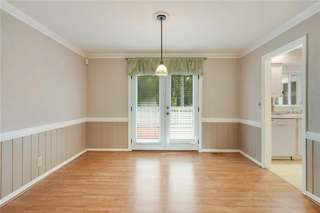 330 Thornwood Drive, Atlanta, Georgia 30328, 4 Bedrooms Bedrooms, ,2 BathroomsBathrooms,Residential,Sold,330 Thornwood Drive,7466813