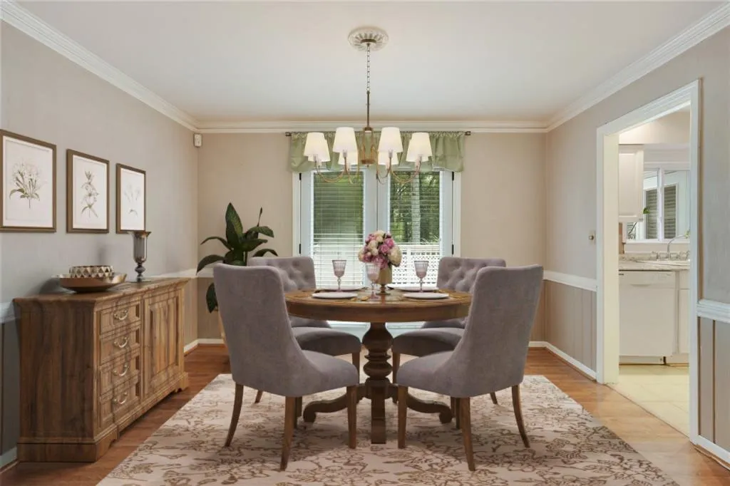 Virtually Staged Dining Room