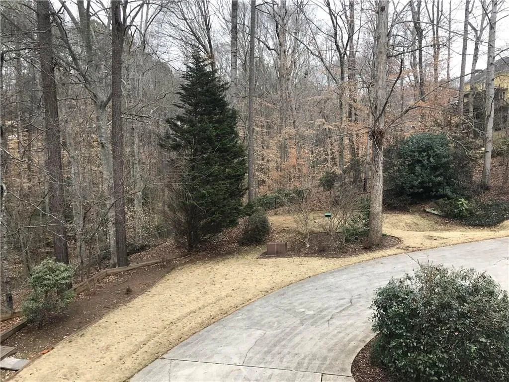 8410 Valemont Drive, Sandy Springs, Georgia 30350, 4 Bedrooms Bedrooms, ,4 BathroomsBathrooms,Residential,Sold,8410 Valemont Drive,5963645