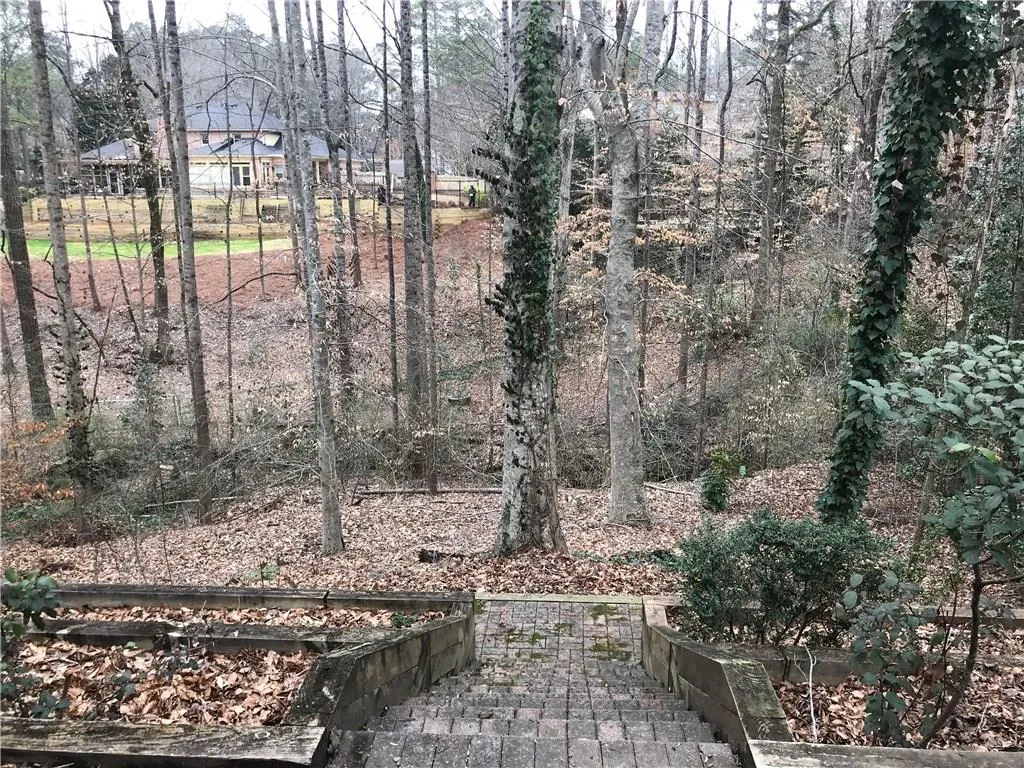 8410 Valemont Drive, Sandy Springs, Georgia 30350, 4 Bedrooms Bedrooms, ,4 BathroomsBathrooms,Residential,Sold,8410 Valemont Drive,5963645