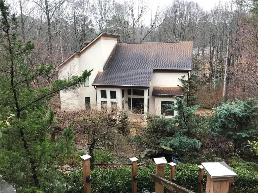 8410 Valemont Drive, Sandy Springs, Georgia 30350, 4 Bedrooms Bedrooms, ,4 BathroomsBathrooms,Residential,Sold,8410 Valemont Drive,5963645