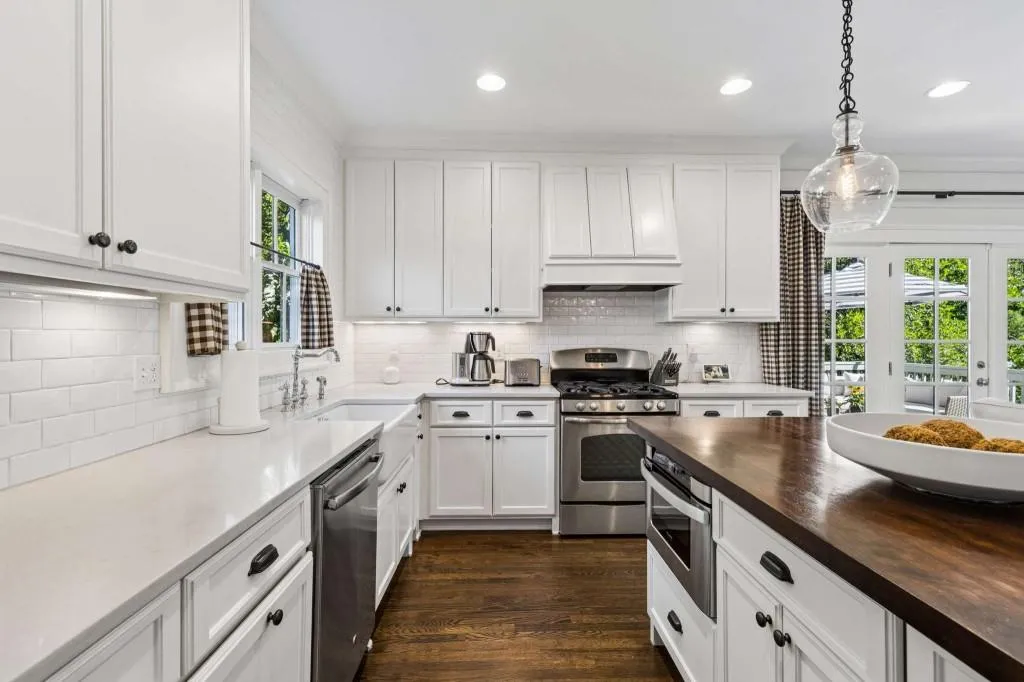 70 Highland Drive, Atlanta, Georgia 30305, 4 Bedrooms Bedrooms, 0 ,3 BathroomsBathrooms,Residential,For Sale,70 Highland Drive,7846681