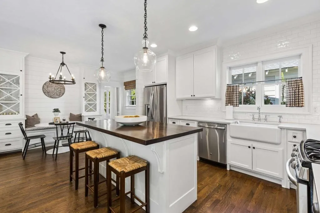 70 Highland Drive, Atlanta, Georgia 30305, 4 Bedrooms Bedrooms, 0 ,3 BathroomsBathrooms,Residential,For Sale,70 Highland Drive,7846681