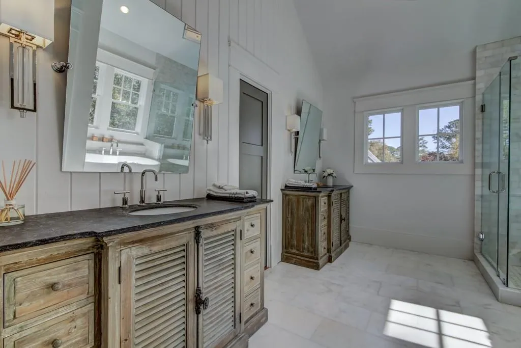 447 Brookfield Drive Ne, Sandy Springs, Georgia 30342, 5 Bedrooms Bedrooms, ,5 BathroomsBathrooms,Residential,Sold,447 Brookfield Drive Ne,5934099