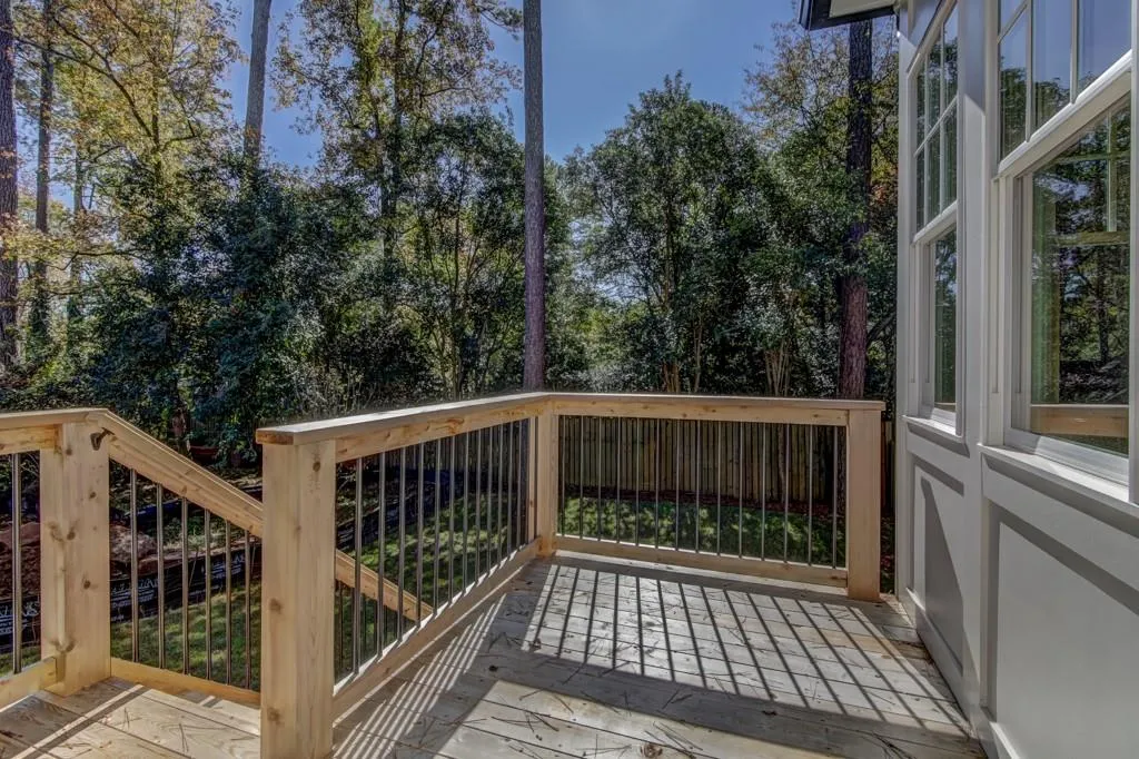 447 Brookfield Drive Ne, Sandy Springs, Georgia 30342, 5 Bedrooms Bedrooms, ,5 BathroomsBathrooms,Residential,Sold,447 Brookfield Drive Ne,5934099