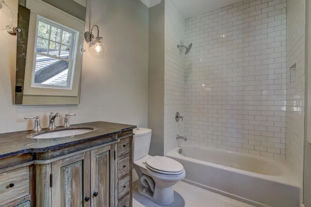 447 Brookfield Drive Ne, Sandy Springs, Georgia 30342, 5 Bedrooms Bedrooms, ,5 BathroomsBathrooms,Residential,Sold,447 Brookfield Drive Ne,5934099