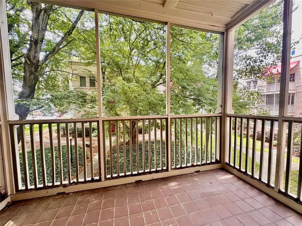 2230 Peachtree Road Road Nw Unit A4, Atlanta, Georgia 30309, 2 Bedrooms Bedrooms, ,1 BathroomBathrooms,Residential,For Sale,2230 Peachtree Road Road Nw Unit A4,7586301