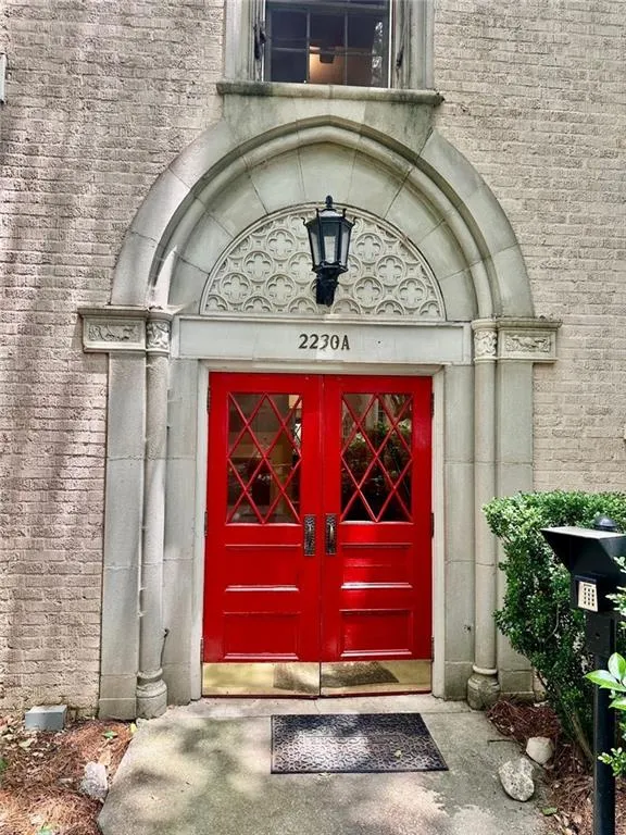 2230 Peachtree Road Road Nw Unit A4, Atlanta, Georgia 30309, 2 Bedrooms Bedrooms, ,1 BathroomBathrooms,Residential,For Sale,2230 Peachtree Road Road Nw Unit A4,7586301
