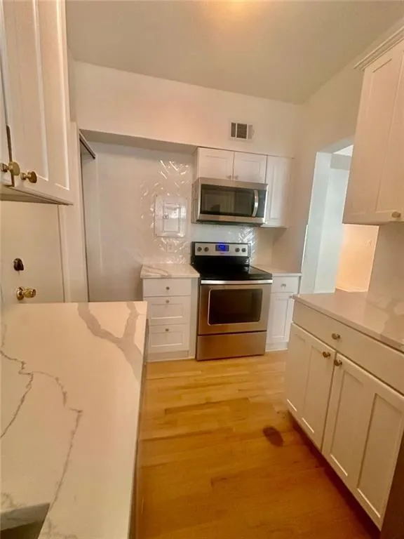 2230 Peachtree Road Road Nw Unit A4, Atlanta, Georgia 30309, 2 Bedrooms Bedrooms, ,1 BathroomBathrooms,Residential,For Sale,2230 Peachtree Road Road Nw Unit A4,7586301