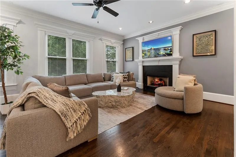 1292 Lenox Park Boulevard Ne, Brookhaven, Georgia 30319, 4 Bedrooms Bedrooms, ,4 BathroomsBathrooms,Residential,For Sale,1292 Lenox Park Boulevard Ne,7631857