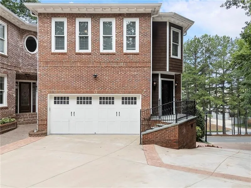 1292 Lenox Park Boulevard Ne, Brookhaven, Georgia 30319, 4 Bedrooms Bedrooms, ,4 BathroomsBathrooms,Residential,For Sale,1292 Lenox Park Boulevard Ne,7631857