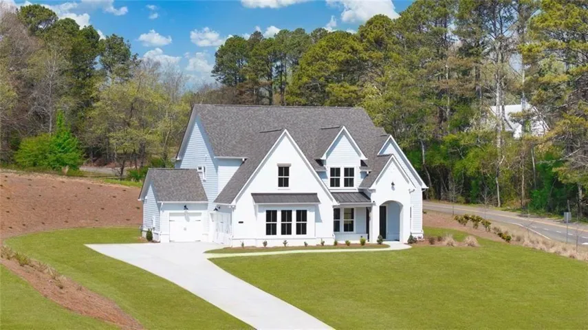 8290 Creekside Overlook Drive, Gainesville, Georgia 30506