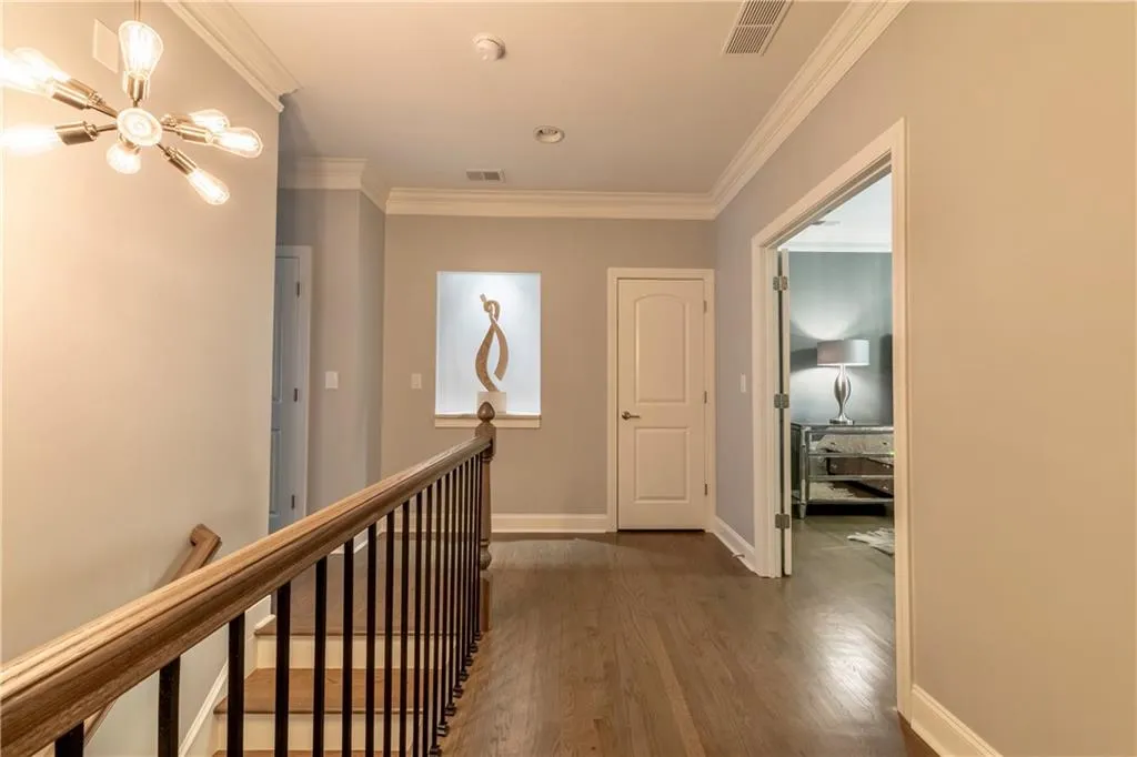 5458 Battery Lane, Atlanta, Georgia 30342, 4 Bedrooms Bedrooms, ,4 BathroomsBathrooms,Residential,Sold,5458 Battery Lane,6739522