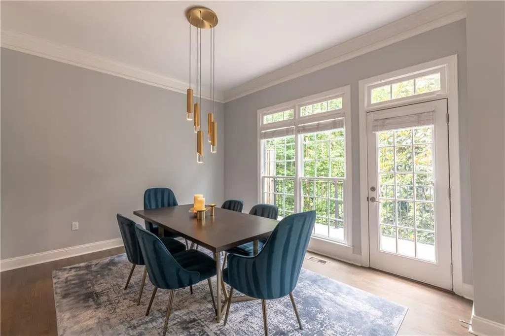 5458 Battery Lane, Atlanta, Georgia 30342, 4 Bedrooms Bedrooms, ,4 BathroomsBathrooms,Residential,Sold,5458 Battery Lane,6739522