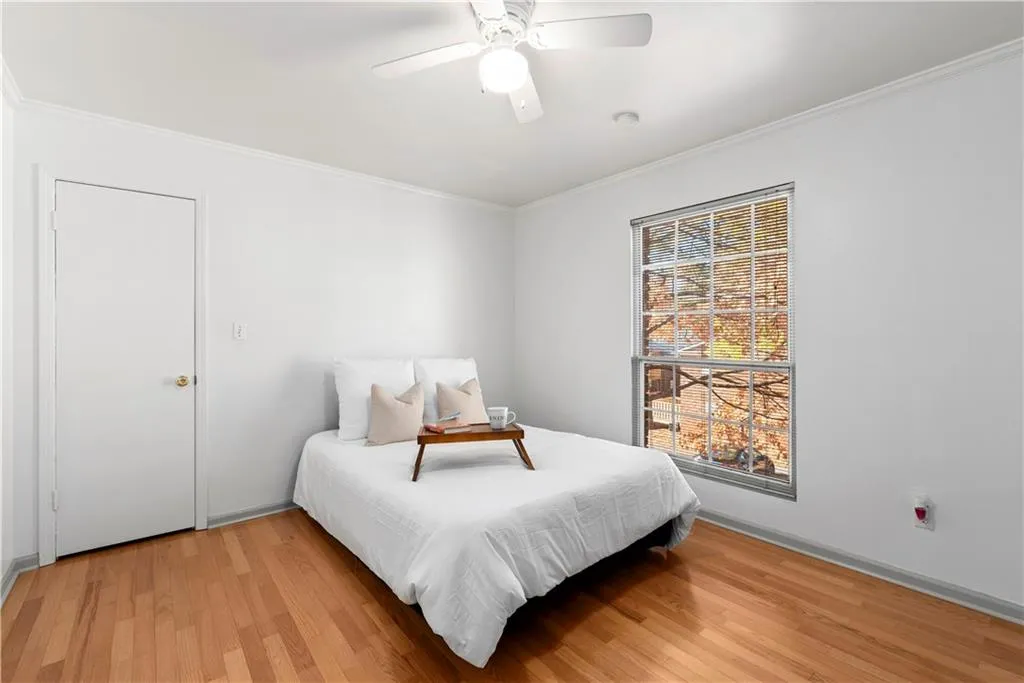 5623 Kingsport Drive Unit 9, Atlanta, Georgia 30342, 2 Bedrooms Bedrooms, ,1 BathroomBathrooms,Residential,Sold,5623 Kingsport Drive Unit 9,6968145