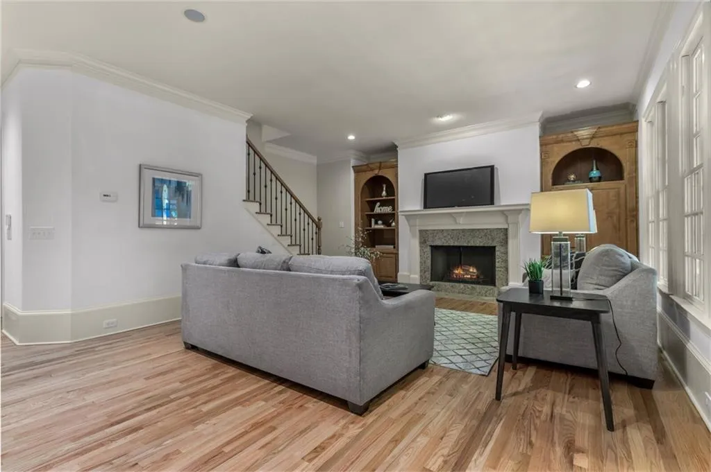 175 Trimble Crest Drive, Sandy Springs, Georgia 30342, 6 Bedrooms Bedrooms, ,6 BathroomsBathrooms,Residential,Sold,175 Trimble Crest Drive,7127348