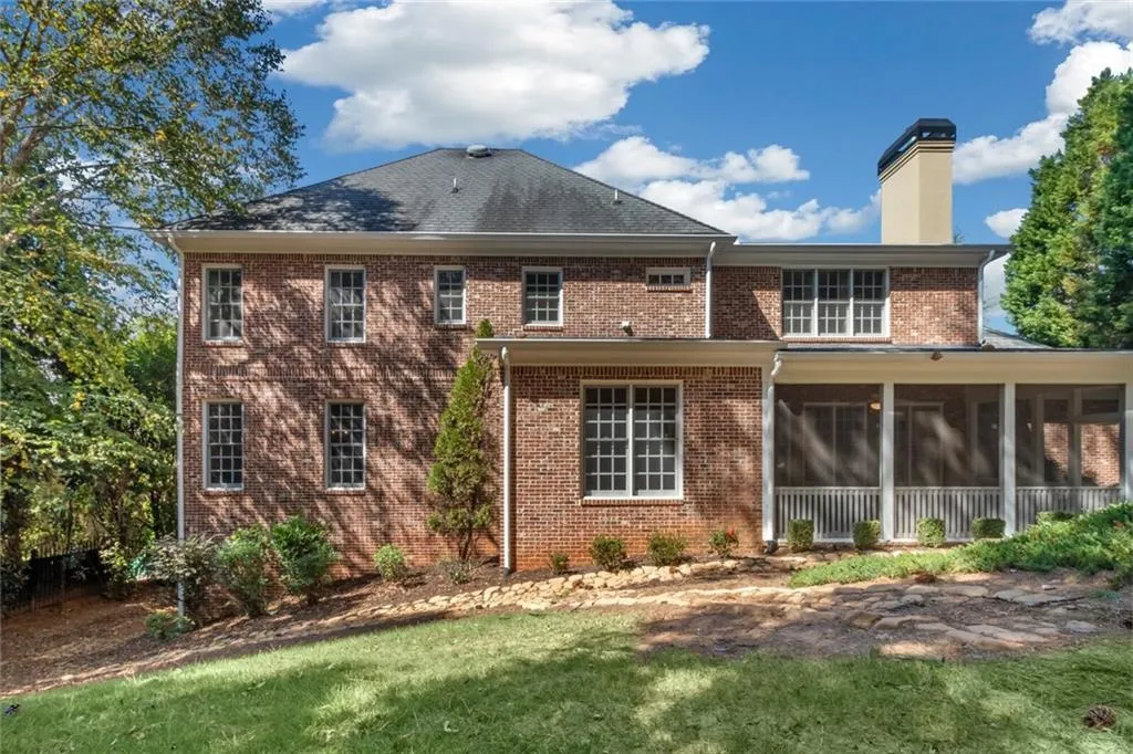 175 Trimble Crest Drive, Sandy Springs, Georgia 30342, 6 Bedrooms Bedrooms, ,6 BathroomsBathrooms,Residential,Sold,175 Trimble Crest Drive,7127348