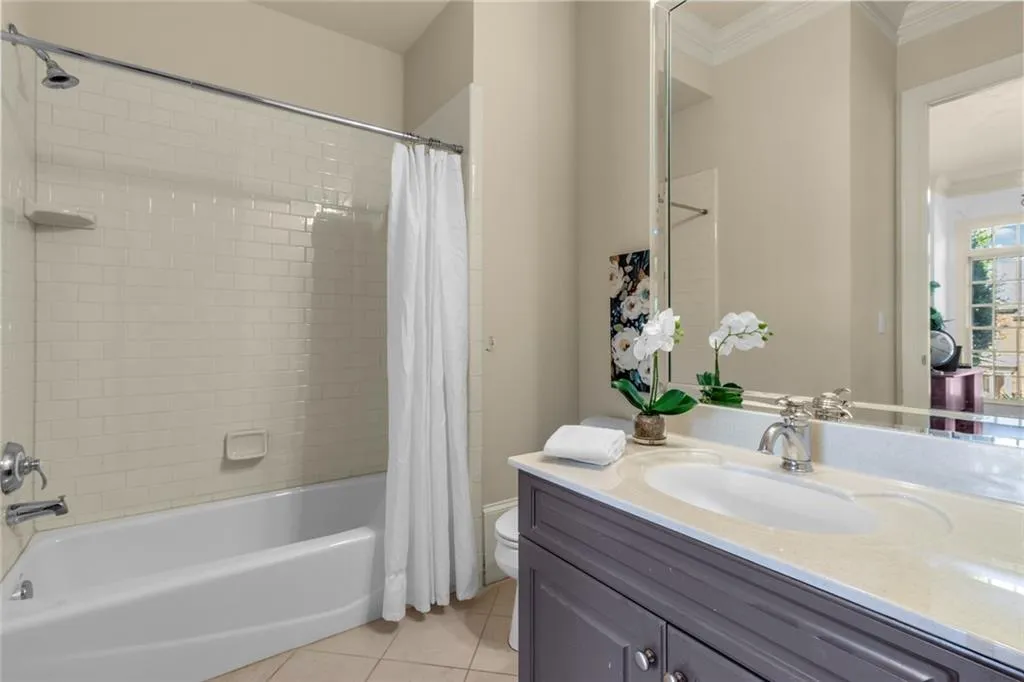 175 Trimble Crest Drive, Sandy Springs, Georgia 30342, 6 Bedrooms Bedrooms, ,6 BathroomsBathrooms,Residential,Sold,175 Trimble Crest Drive,7127348