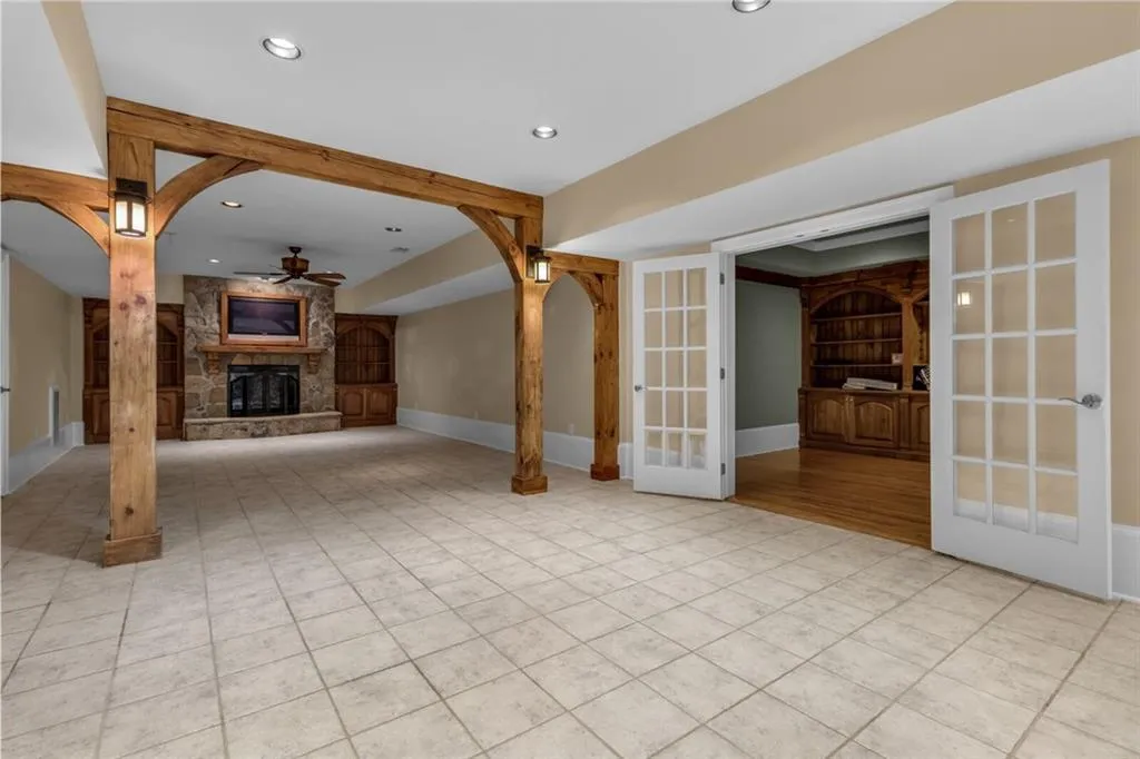 175 Trimble Crest Drive, Sandy Springs, Georgia 30342, 6 Bedrooms Bedrooms, ,6 BathroomsBathrooms,Residential,Sold,175 Trimble Crest Drive,7127348