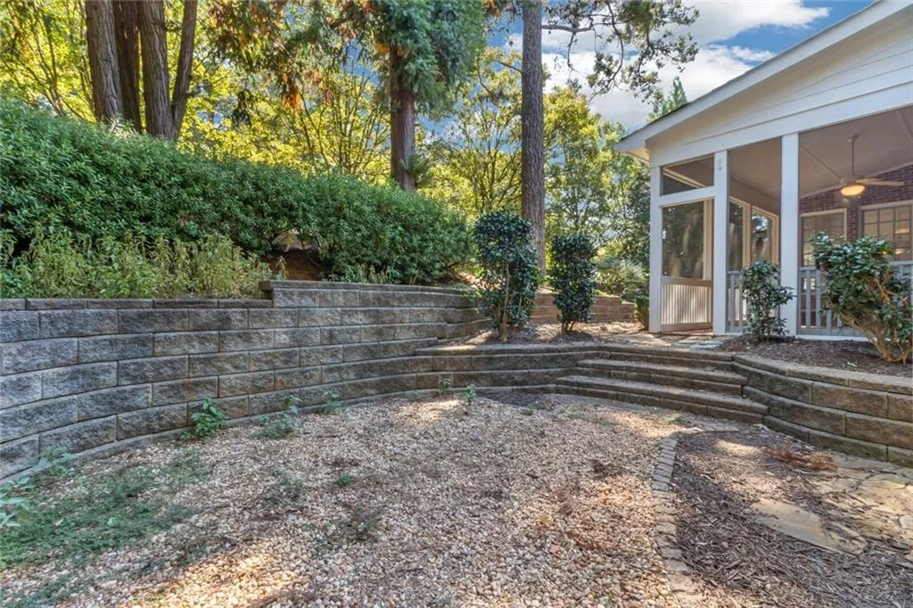175 Trimble Crest Drive, Sandy Springs, Georgia 30342, 6 Bedrooms Bedrooms, ,6 BathroomsBathrooms,Residential,Sold,175 Trimble Crest Drive,7127348
