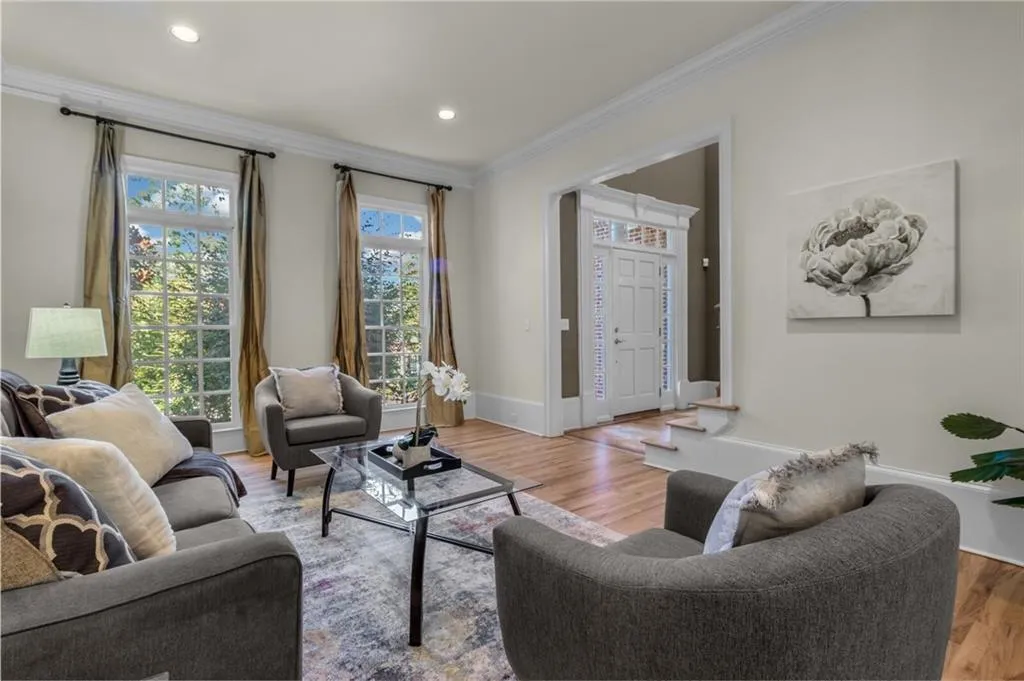 175 Trimble Crest Drive, Sandy Springs, Georgia 30342, 6 Bedrooms Bedrooms, ,6 BathroomsBathrooms,Residential,Sold,175 Trimble Crest Drive,7127348