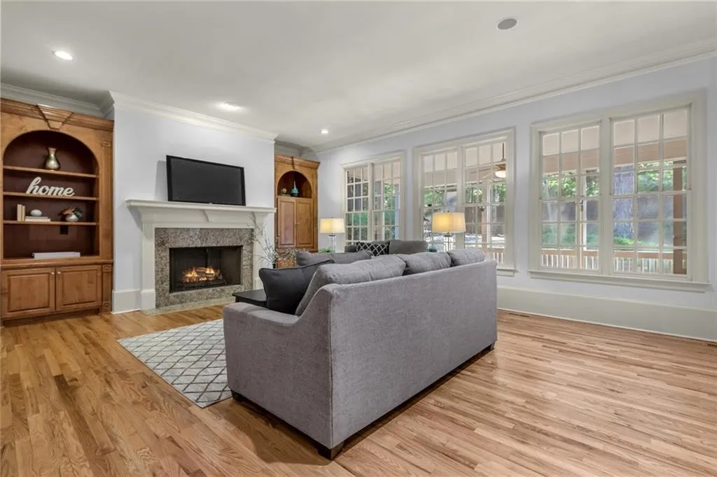 175 Trimble Crest Drive, Sandy Springs, Georgia 30342, 6 Bedrooms Bedrooms, ,6 BathroomsBathrooms,Residential,Sold,175 Trimble Crest Drive,7127348