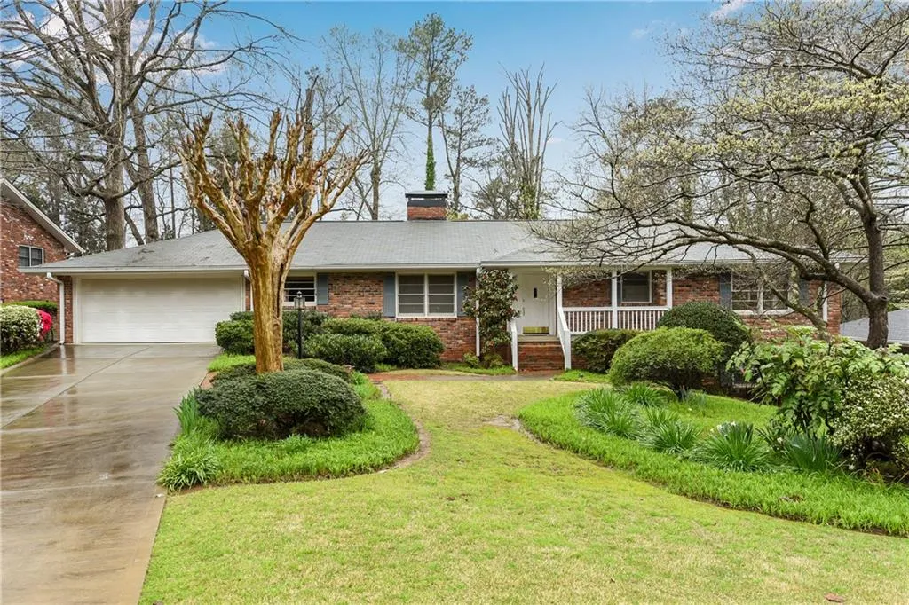 455 Forest Valley Road, Sandy Springs, Georgia 30342, 5 Bedrooms Bedrooms, ,3 BathroomsBathrooms,Residential,Sold,455 Forest Valley Road,6699212