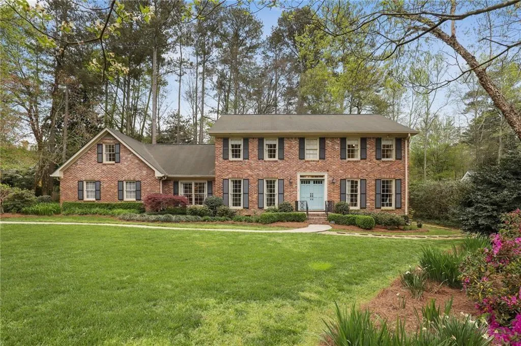 770 Weatherly Lane, Atlanta, Georgia 30328, 5 Bedrooms Bedrooms, ,2 BathroomsBathrooms,Residential,Sold,770 Weatherly Lane,6880981