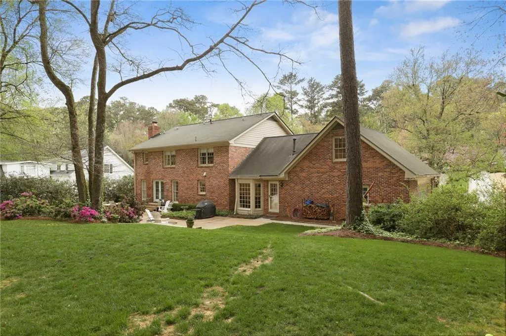 770 Weatherly Lane, Atlanta, Georgia 30328, 5 Bedrooms Bedrooms, ,2 BathroomsBathrooms,Residential,Sold,770 Weatherly Lane,6880981