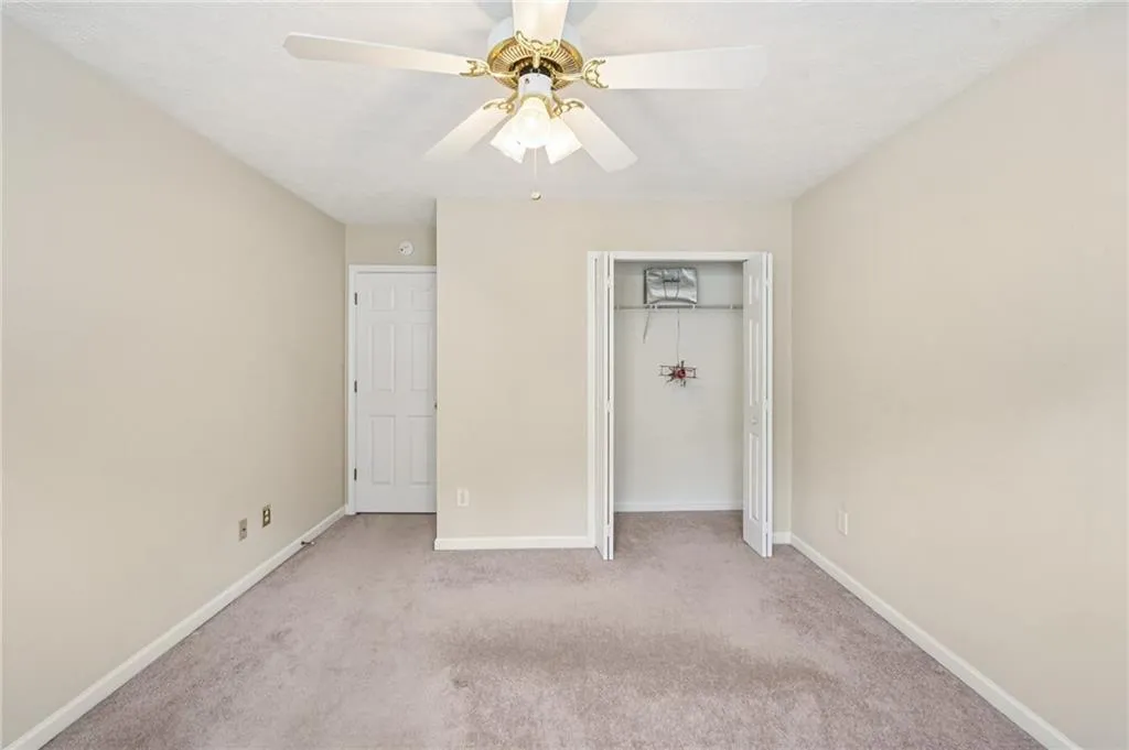 2nd bedroom