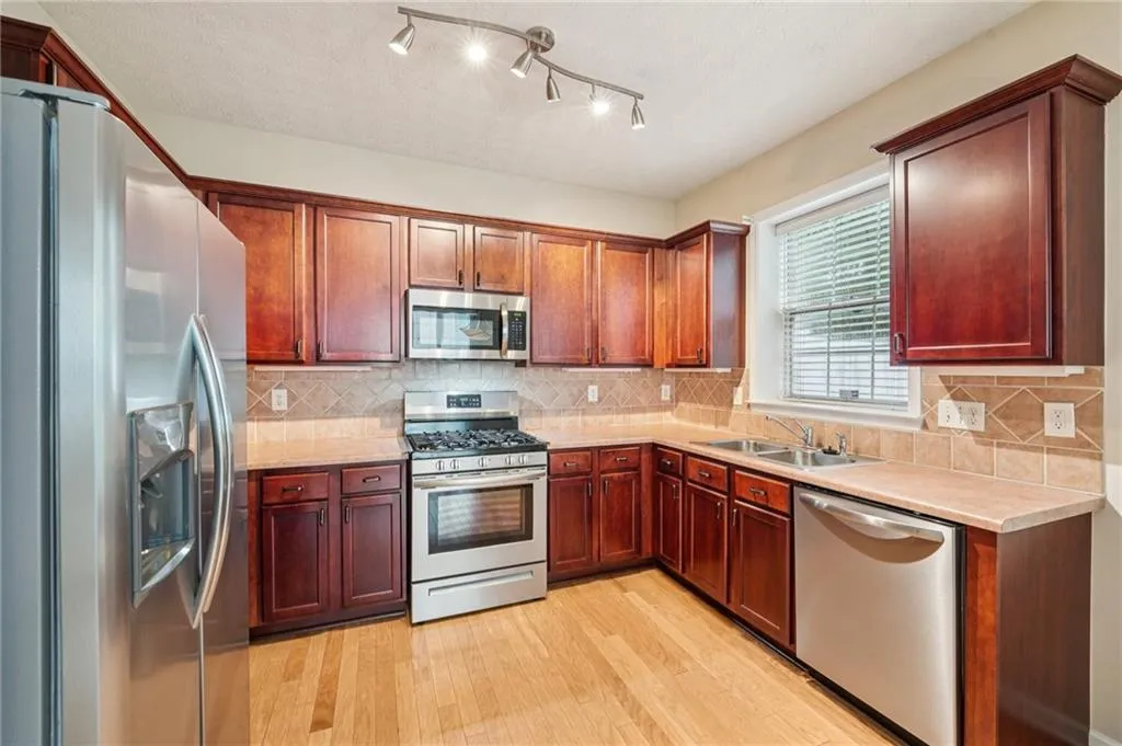 1640 Jackson Way Nw, Atlanta, Georgia 30318, 2 Bedrooms Bedrooms, ,2 BathroomsBathrooms,Residential,For Sale,1640 Jackson Way Nw,7624973