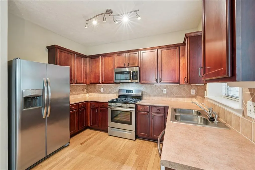 1640 Jackson Way Nw, Atlanta, Georgia 30318, 2 Bedrooms Bedrooms, ,2 BathroomsBathrooms,Residential,For Sale,1640 Jackson Way Nw,7624973