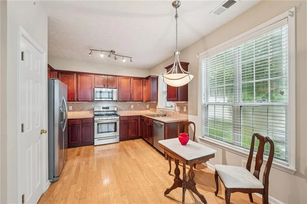 1640 Jackson Way Nw, Atlanta, Georgia 30318, 2 Bedrooms Bedrooms, ,2 BathroomsBathrooms,Residential,For Sale,1640 Jackson Way Nw,7624973