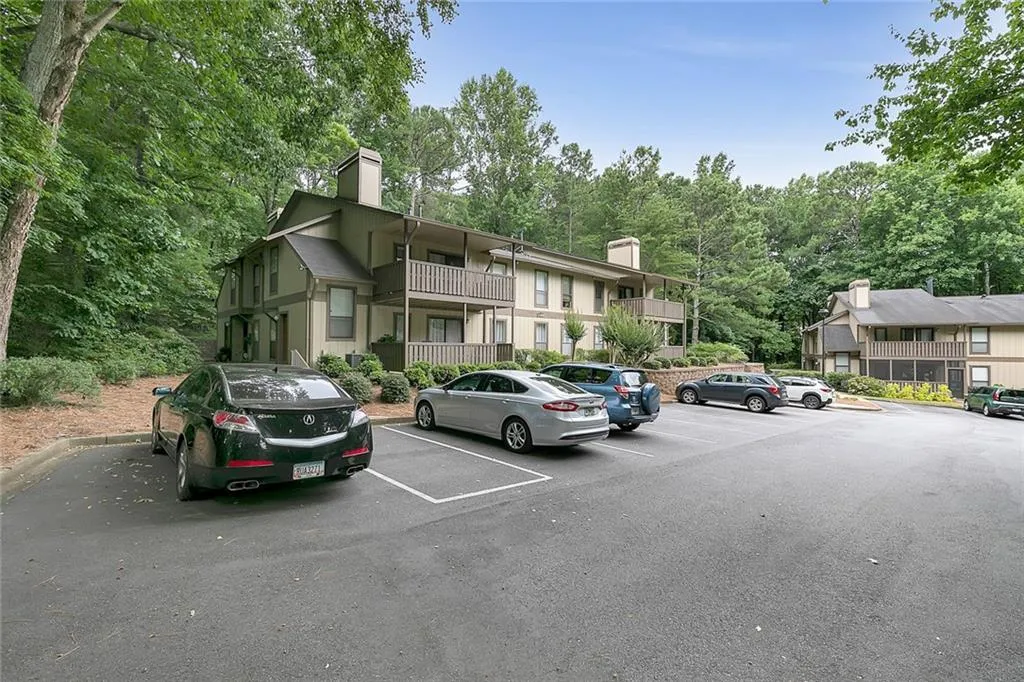 1402 Woodcliff Drive, Sandy Springs, Georgia 30350, 1 Bedroom Bedrooms, ,1 BathroomBathrooms,Residential,Sold,1402 Woodcliff Drive,6912190
