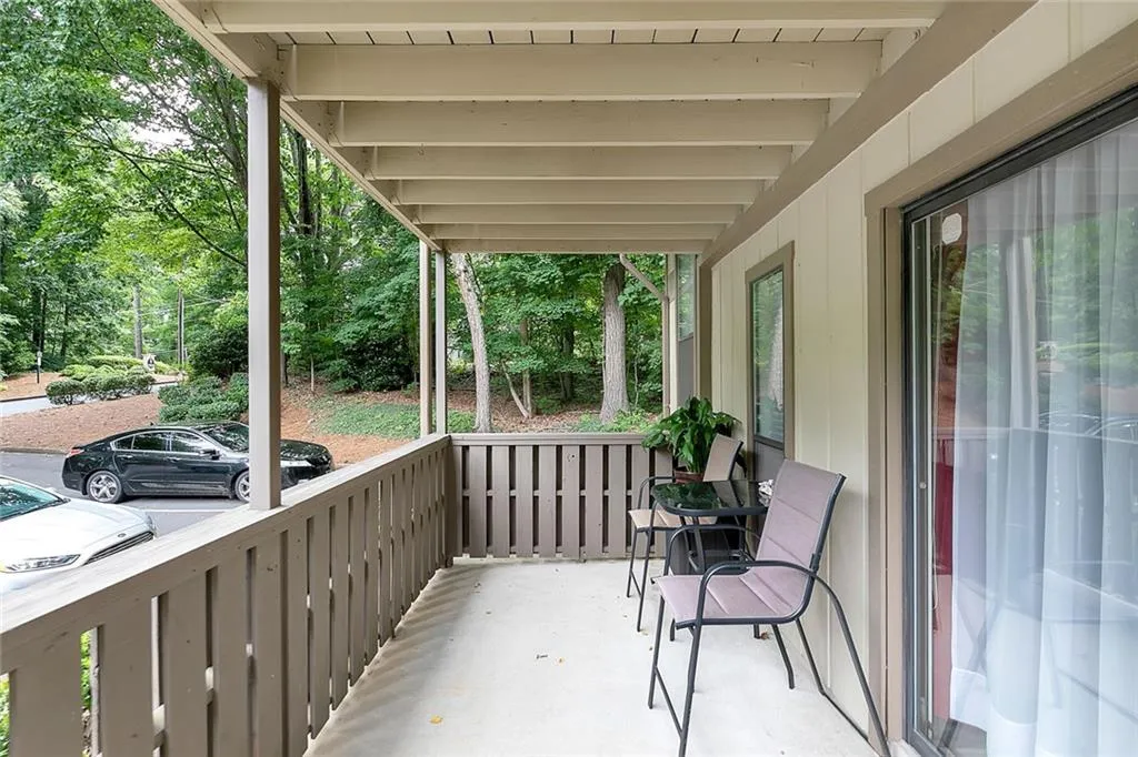 1402 Woodcliff Drive, Sandy Springs, Georgia 30350, 1 Bedroom Bedrooms, ,1 BathroomBathrooms,Residential,Sold,1402 Woodcliff Drive,6912190