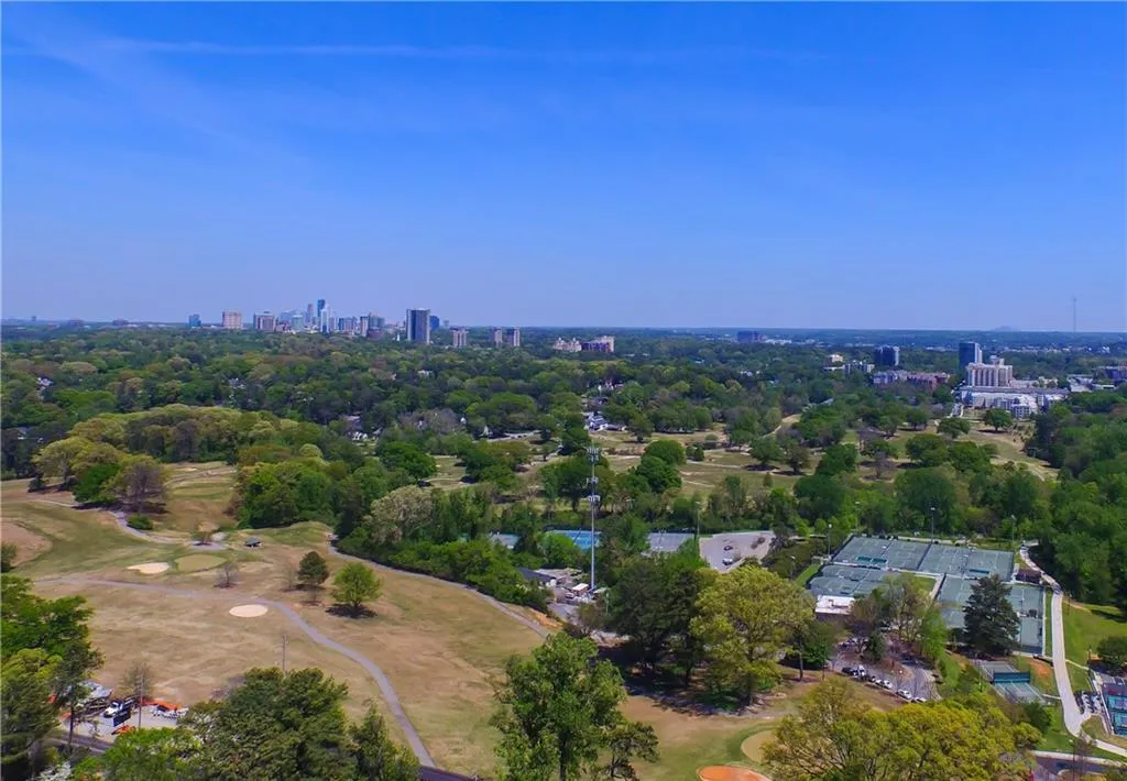 8 Collier Road Unit A1, Atlanta, Georgia 30309, 2 Bedrooms Bedrooms, ,1 BathroomBathrooms,Residential,For Sale,8 Collier Road Unit A1,7661144