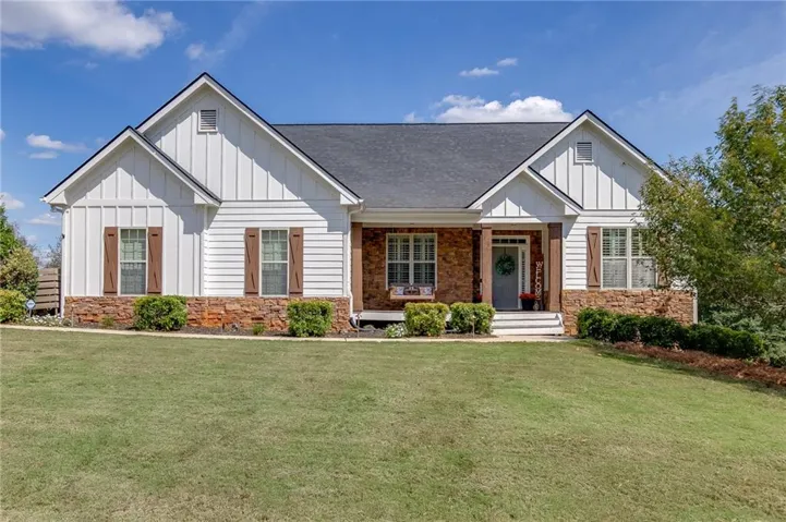 363 Durham Drive, Hoschton, Georgia 30548