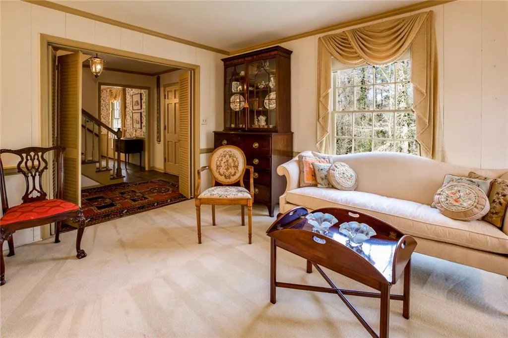 4825 Woodvale Drive Nw, Atlanta, Georgia 30327, 6 Bedrooms Bedrooms, ,6 BathroomsBathrooms,Residential,Sold,4825 Woodvale Drive Nw,5980428