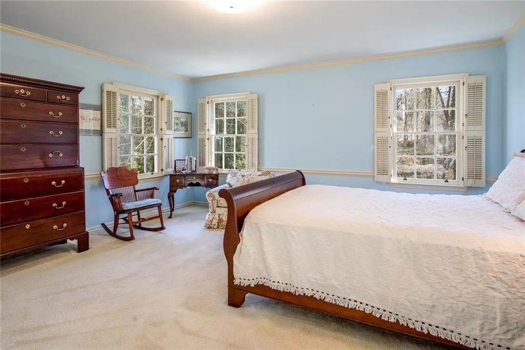 4825 Woodvale Drive Nw, Atlanta, Georgia 30327, 6 Bedrooms Bedrooms, ,6 BathroomsBathrooms,Residential,Sold,4825 Woodvale Drive Nw,5980428