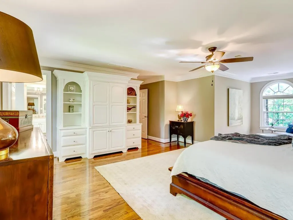 9460 Huntcliff Trce, Sandy Springs, Georgia 30350, 6 Bedrooms Bedrooms, ,4 BathroomsBathrooms,Residential,Sold,9460 Huntcliff Trce,6876731