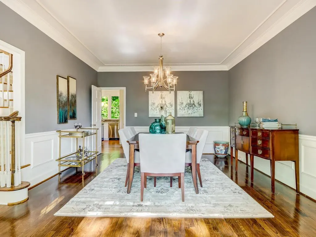 9460 Huntcliff Trce, Sandy Springs, Georgia 30350, 6 Bedrooms Bedrooms, ,4 BathroomsBathrooms,Residential,Sold,9460 Huntcliff Trce,6876731