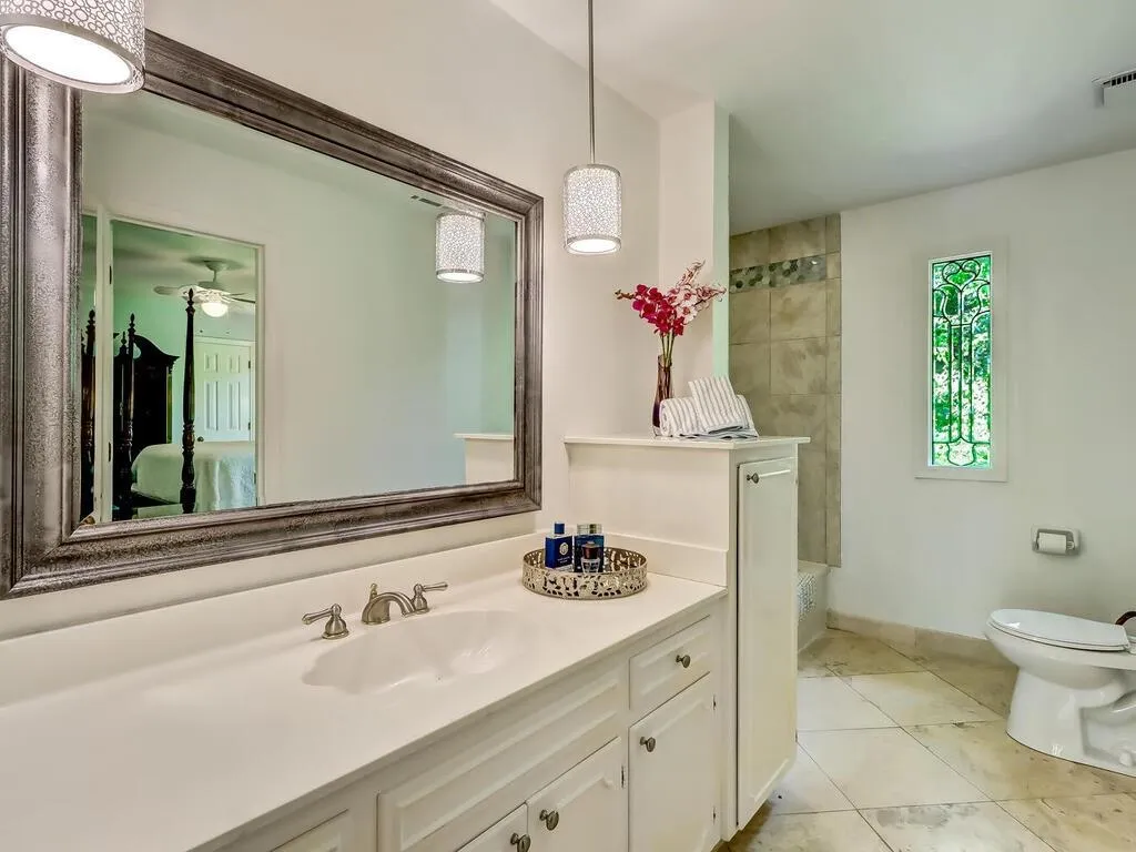 9460 Huntcliff Trce, Sandy Springs, Georgia 30350, 6 Bedrooms Bedrooms, ,4 BathroomsBathrooms,Residential,Sold,9460 Huntcliff Trce,6876731