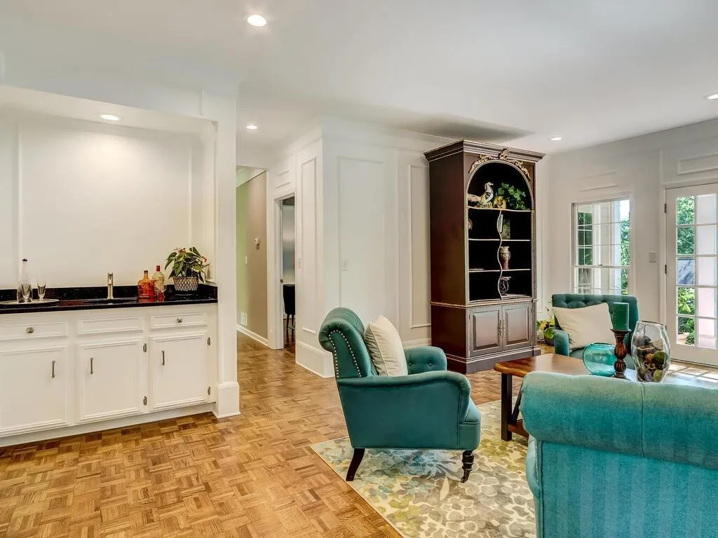 9460 Huntcliff Trce, Sandy Springs, Georgia 30350, 6 Bedrooms Bedrooms, ,4 BathroomsBathrooms,Residential,Sold,9460 Huntcliff Trce,6876731