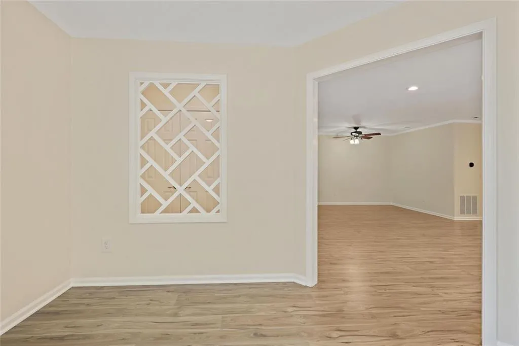 911 Hollyfax Circle Ne, Atlanta, Georgia 30328, 2 Bedrooms Bedrooms, ,2 BathroomsBathrooms,Residential,For Sale,911 Hollyfax Circle Ne,7726025